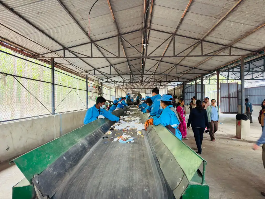 西南地区高层建筑玻璃幕墙结构选型与节能方案设计